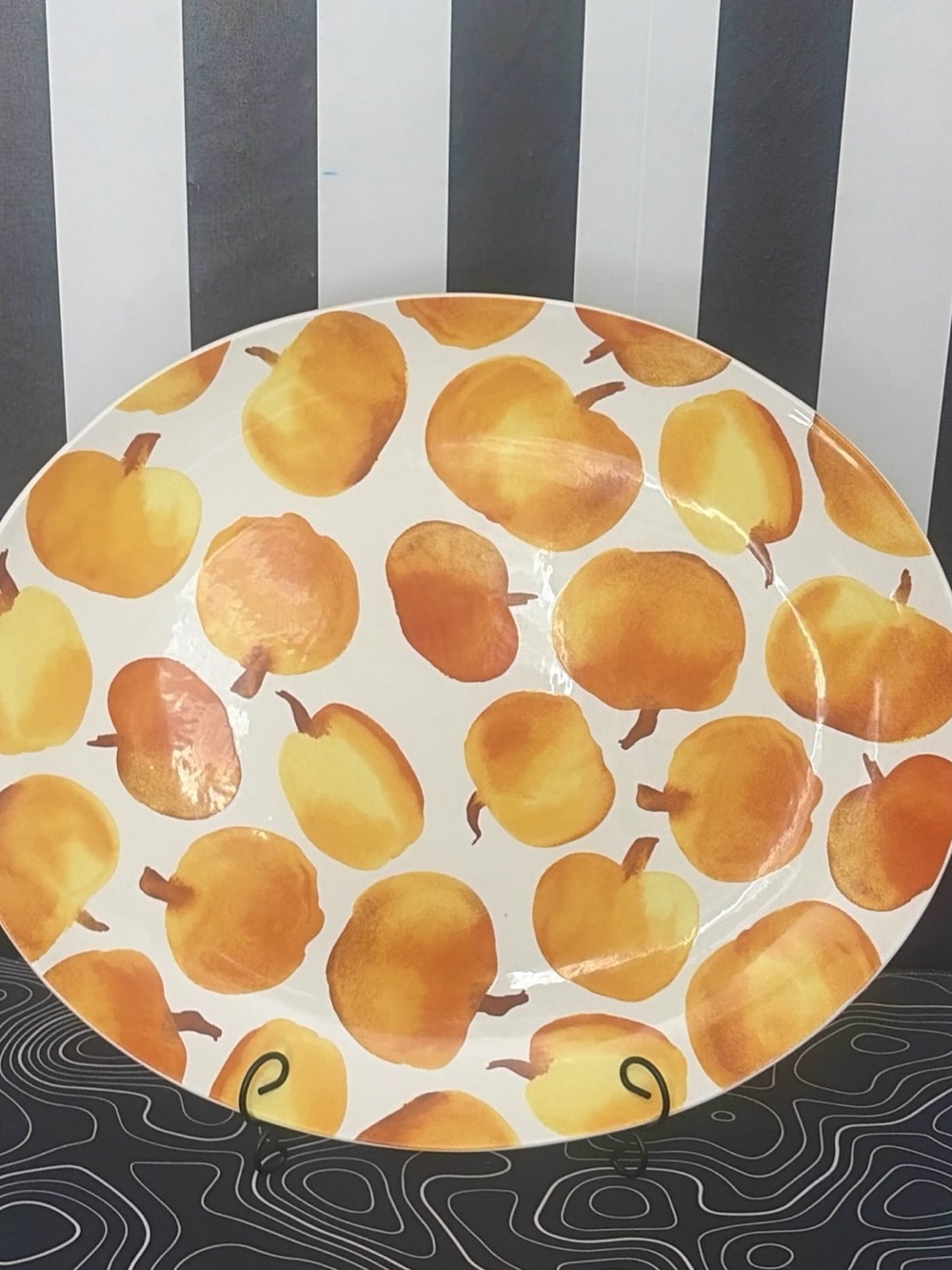Crate & Barrel Large Oval Serving Platter 18"x 15" White & Orange Pumpkin Design